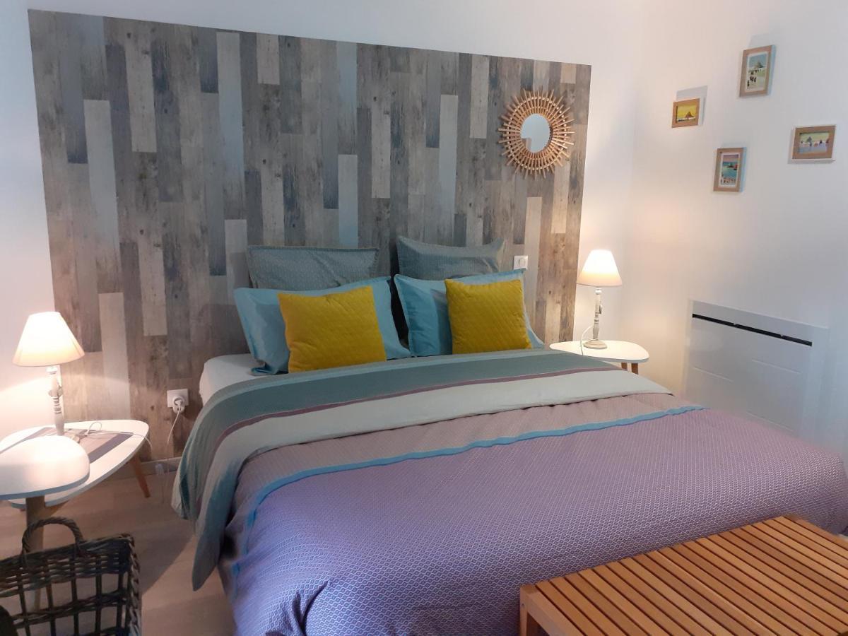 Escale En Baie. Bed & Breakfast Pontaubault ภายนอก รูปภาพ