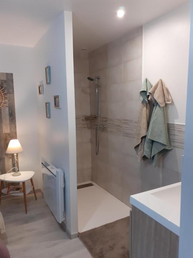 Escale En Baie. Bed & Breakfast Pontaubault ภายนอก รูปภาพ